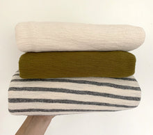 Load image into Gallery viewer, Organic Cream Slub Sweater Knit