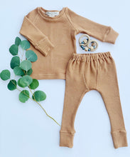 Load image into Gallery viewer, Organic Pecan Brown Waffle Knit